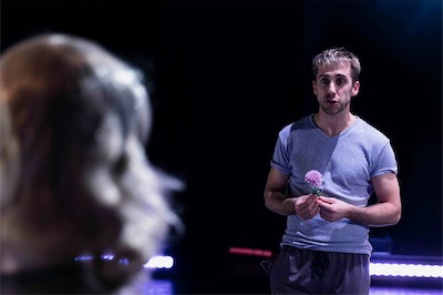 Rachel Rhea Shannon as Vashti and Uki Pavlovic as Kuno